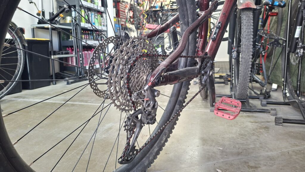 Seřízení přehazovačky na horském kole v servisu CykloVotava